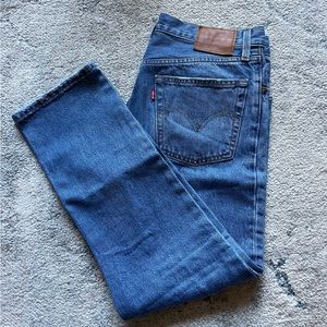 Levi’s 501 Cropped Distressed Jeans